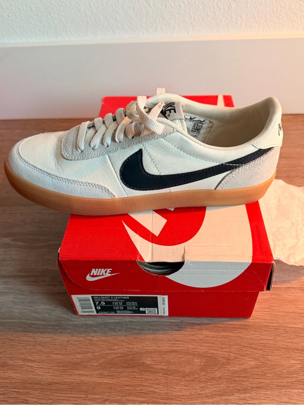Nike Men’s killshot 2 Low-Top Sneaker in White & Black